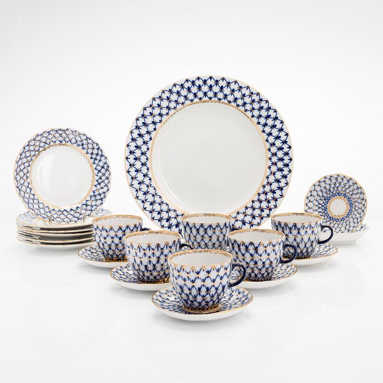 A 21-piece Lomonosov 'Cobalt Net' porcelain coffee set, Sovjet Union.