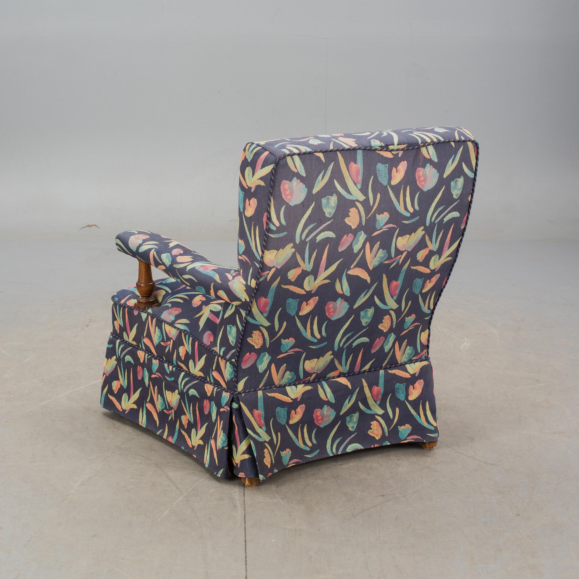 FÅTÖLJ, omkring 1900.