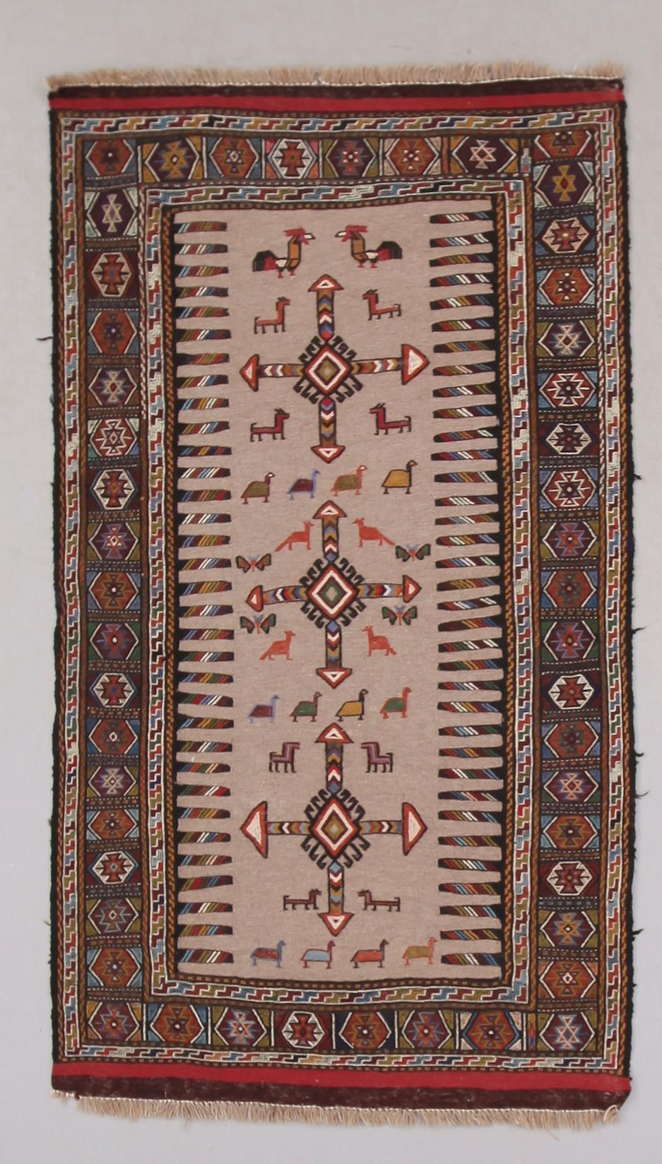 MATTA, Kelim. Ca 180 x 103 cm.