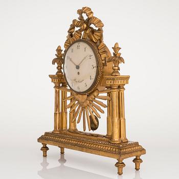 PÖYTÄPENDYYLI, myöhäiskustavilainen, viosisadanvaihde 1700/1800.