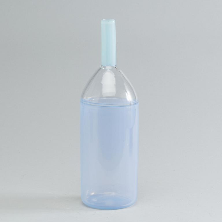 A Cooperativa Vetreria Muranese glass vase.