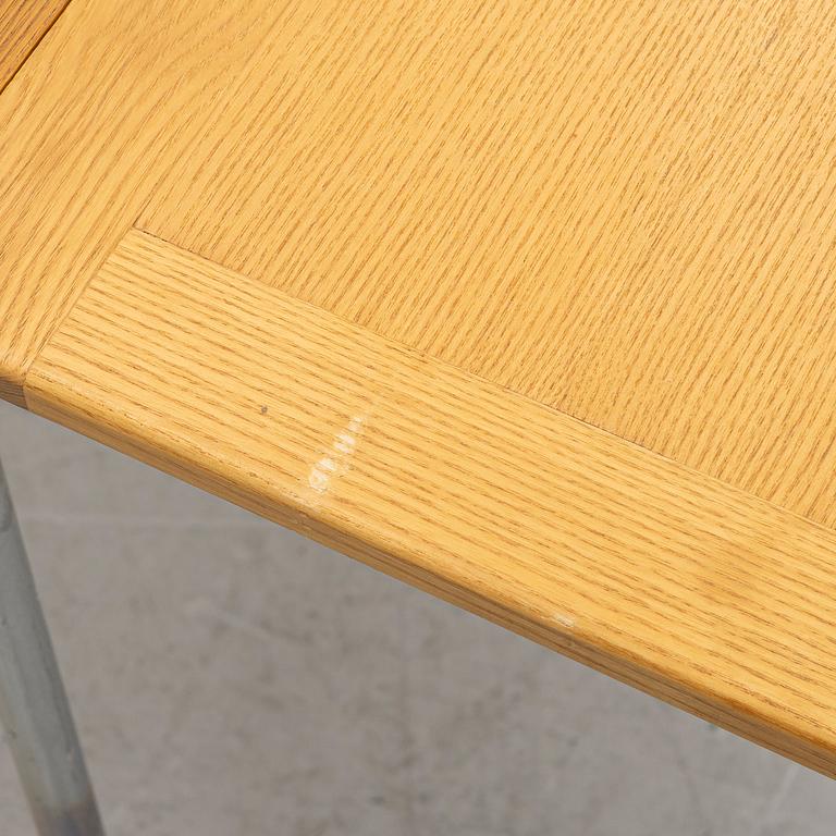 Bruno Mathsson, a rolling table, Mathsson International, Värnamo.