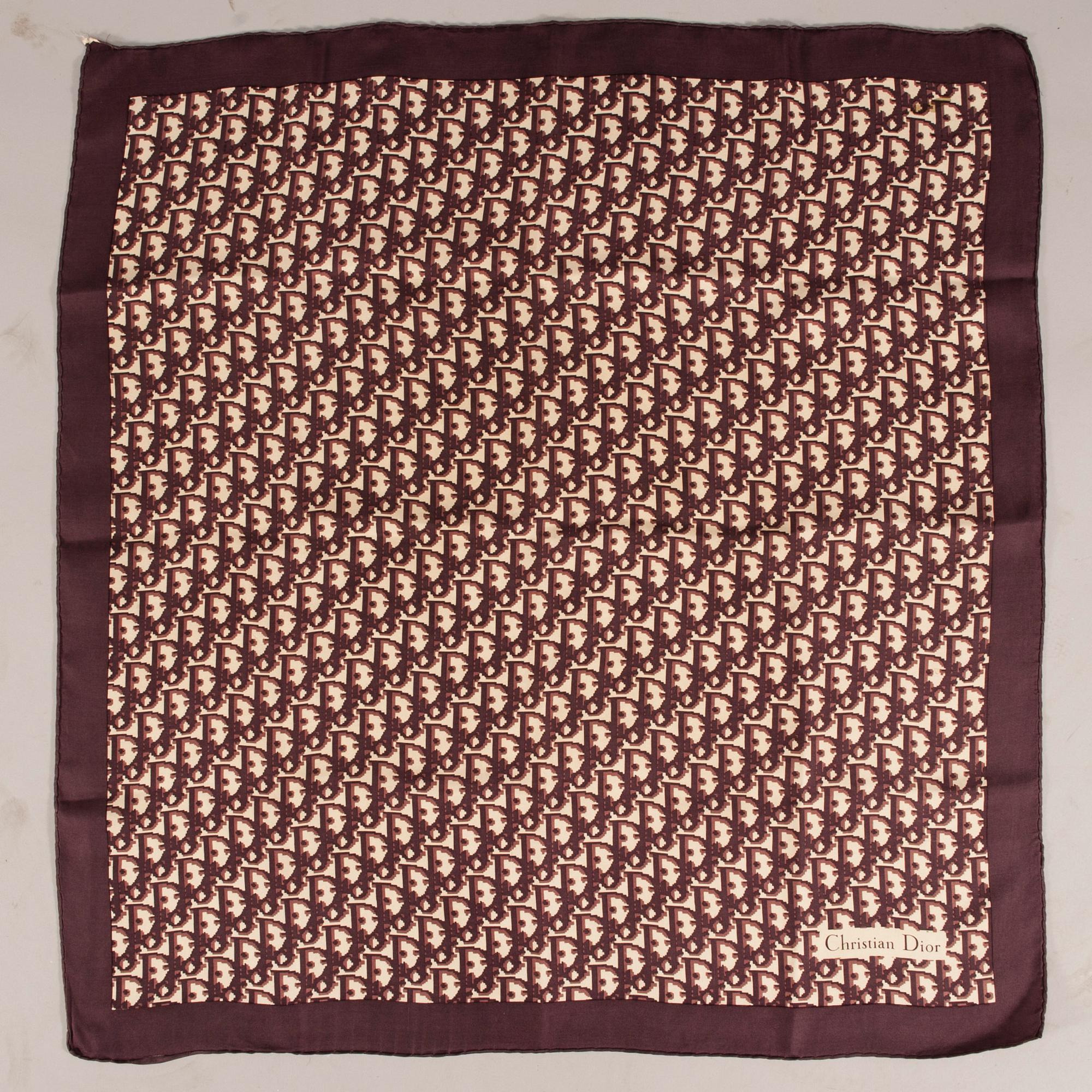 SCARF, Christian Dior.