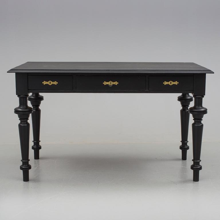 SKRIVBORD, nyrenässans, 1800-talets slut.