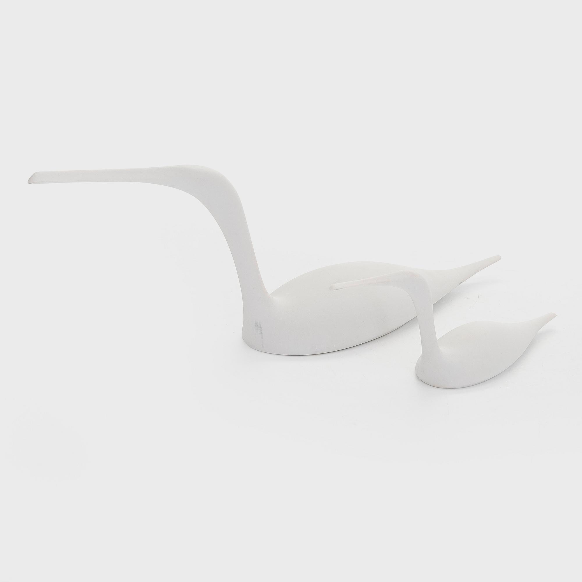 Tapio Wirkkala, figuriner, 2 st, "Kungsfiskare", porslin, Rosenthal, Tyskland.