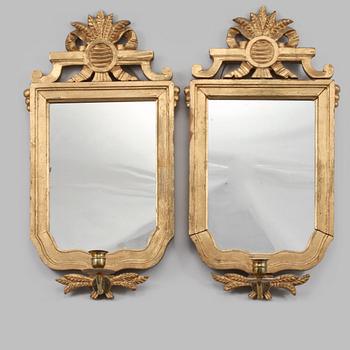 SPEGELLAMPETTER, ett par, gustaviansk stil, 1900-tal.