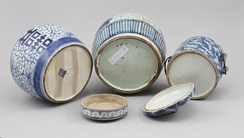 BOJANER, 2 st, samt LOCKASK, porslin, Kina, 1800/1900-tal.