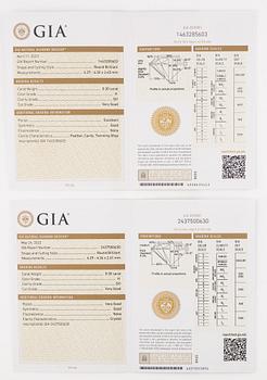 Örhängen med briljantslipade diamanter, medföljande GIA dossier.