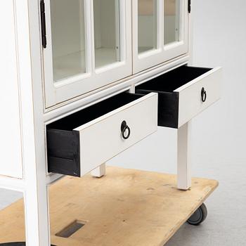 Contemporary display cabinet.