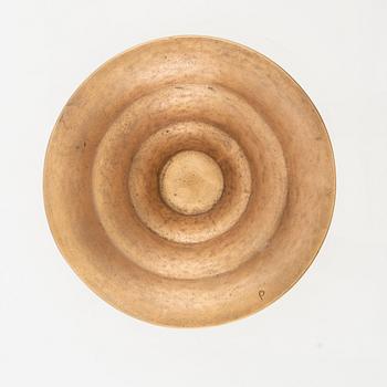 Jan Ostwald, skål monogramsignerad.