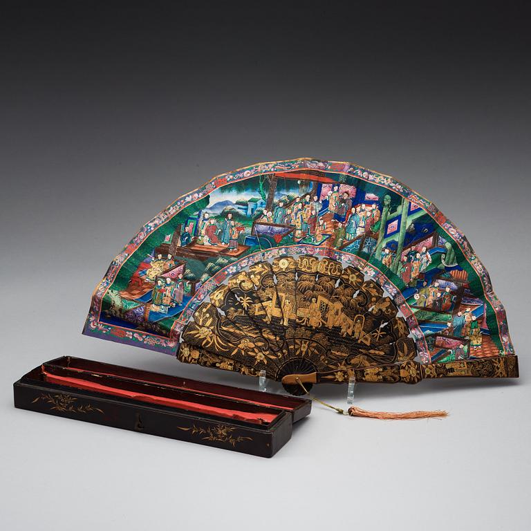 A painted mandarin fan with lacquered box, Qing dynasty, 19th Century.