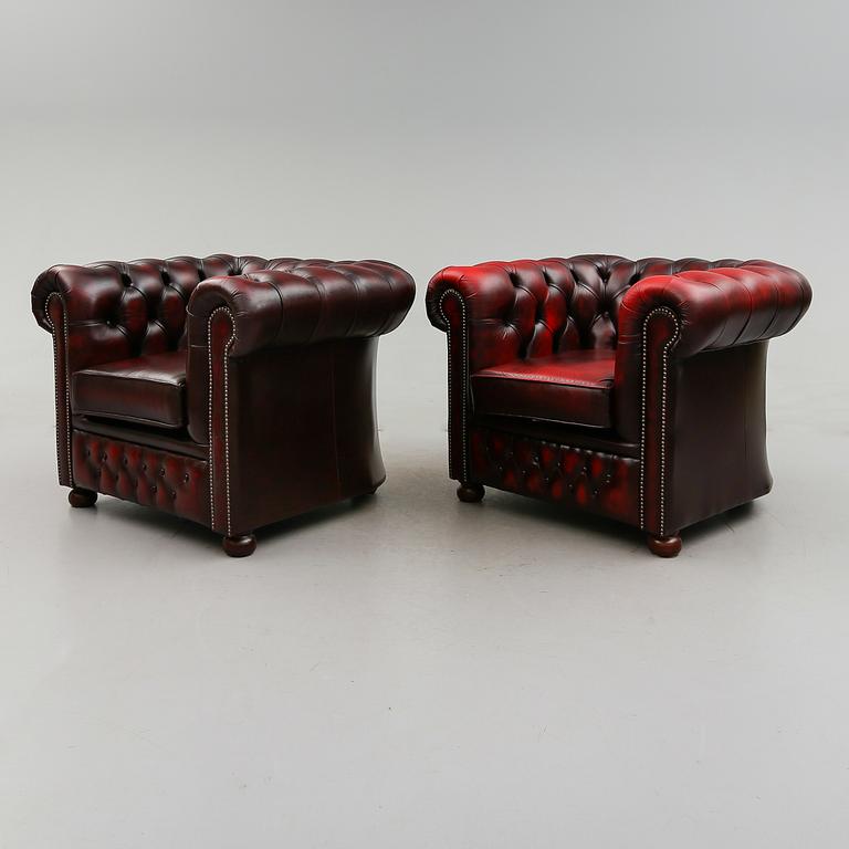 FÅTÖLJER, 1 par, Chesterfield-modell, England, 1900-talets andra hälft.