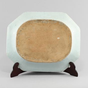 STEKFAT, porslin, Kina, 1700-tal.