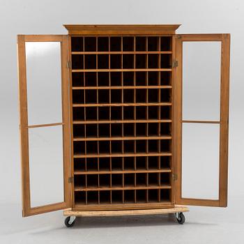 VINSKÅP, omkring 1900.