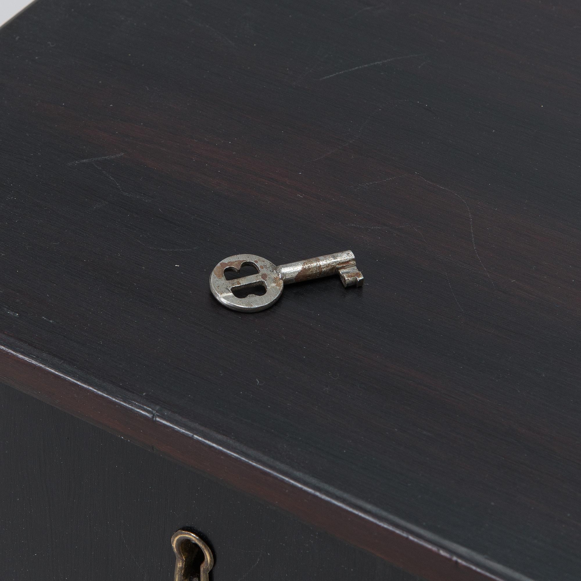 A 1950s 'Pertti' radio table, model 3205, Asko, Finland. Design year 1948.