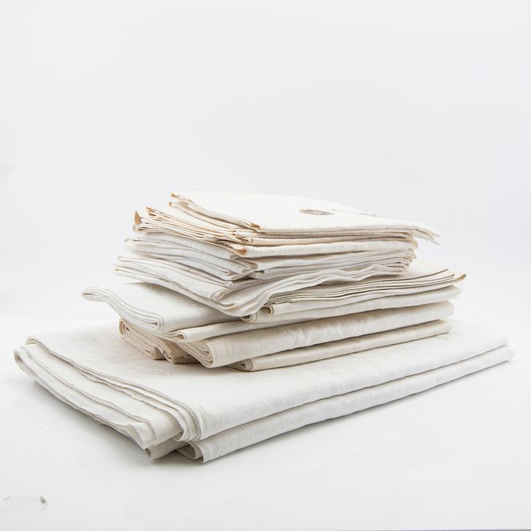 Handdukar 7+8 st linne/damast 1900-talets första hälft.