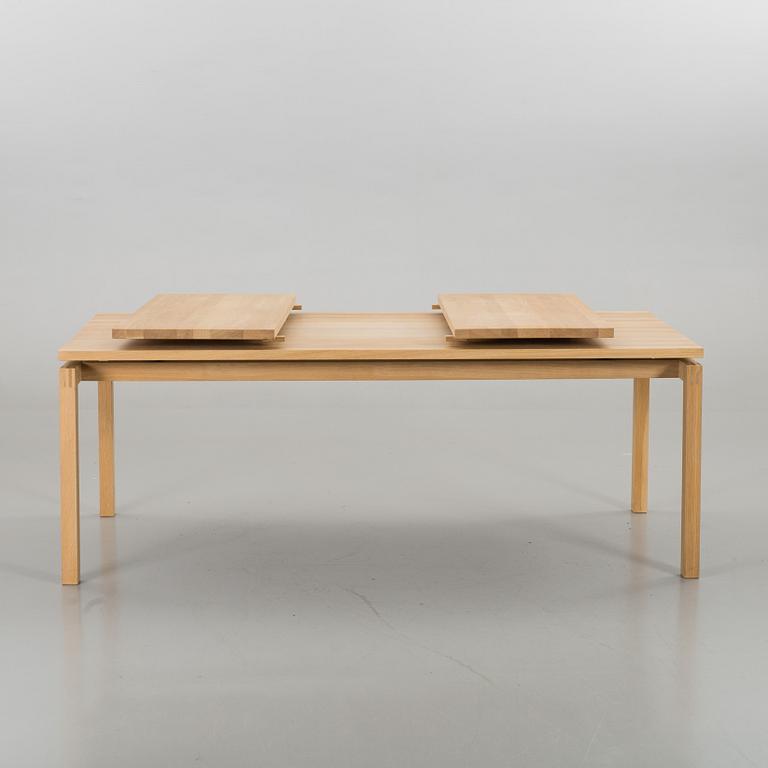MATBORD, "Slitz", Möbelsnickarmästare Håkan Johansson, Olby Design sent 1900-tal.