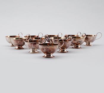 PUNCHMUGGAR, 12 st, silver, GAB, 1950-tal. Vikt ca 405 gram.