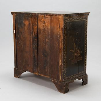 A chest of drawers. England, circa 1900.