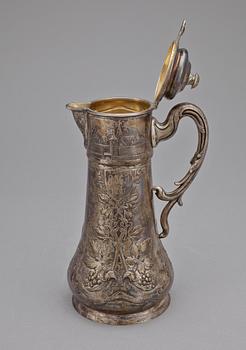 PRISKANNA med LOCK, silver, otydl stämplar, möjligen Lettland, omkring 1900. Vikt 1010 g.