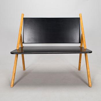 Yrjö Wiherheimo & Rudi Merz, soffa, "Pinna" för Korkeakoski OY, 1900-talets slut.