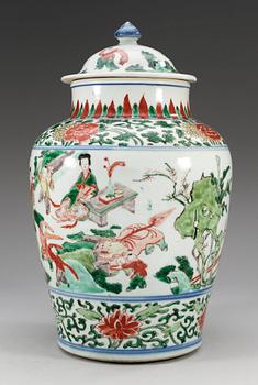 A wucai jar and cover, Transition, mid 17th Century.