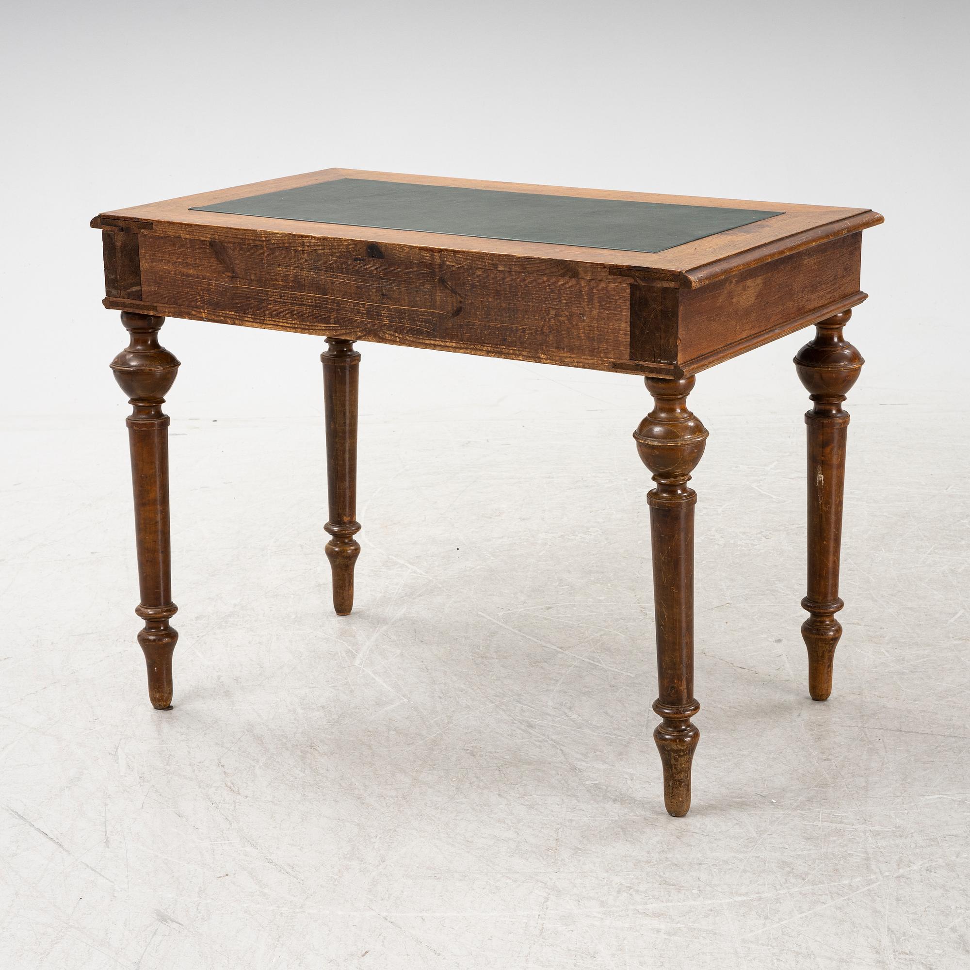 Skrivbord, nyrenässans, från omkring år 1900.