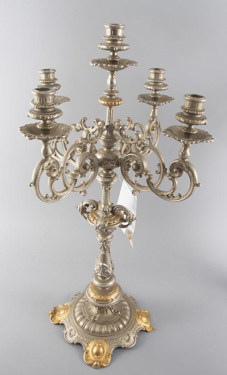 KANDELABRAR, ett par, metall, nyrokokostil.