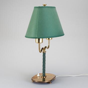 JOSEF FRANK, bordslampa, Firma Svenskt Tenn. Modell 2388.