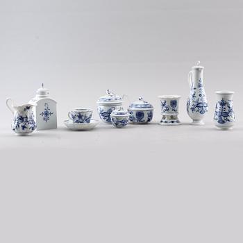 SAMLING SERVISPORSLIN, 12 delar, Meissen, 1900-talets andra hälft.