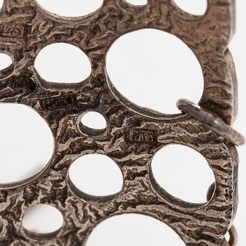 Liisa Vitali, armring, "Spets", silver, Westerback, Helsingfors.