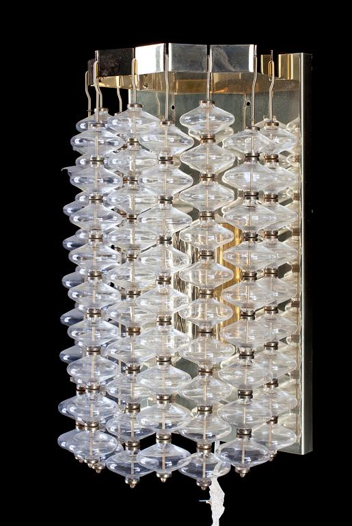 VÄGGLAMPA, mässing och glas, Hans Agne Jakobsson, Markaryd AB, Sverige, 1960-70-tal.