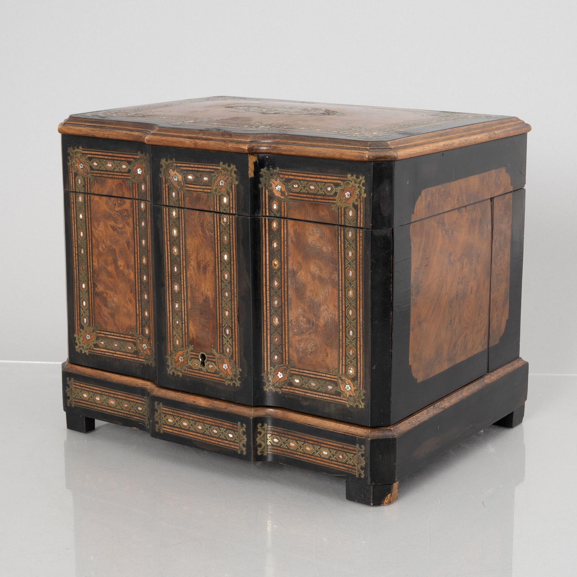 Schatull, Frankrike, 1800-talets mitt.