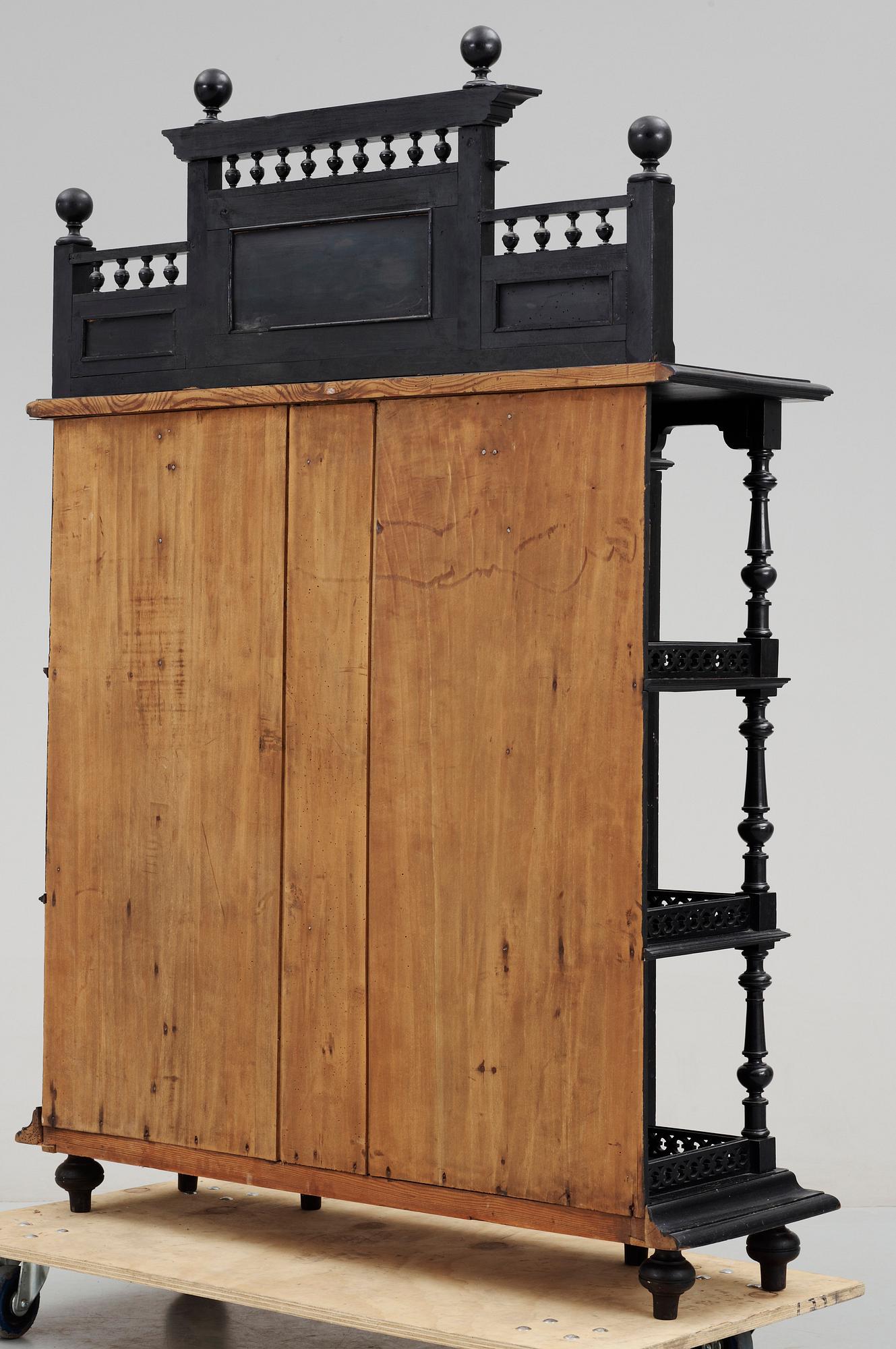 SKÅP, nyrenässans, 1800-talets slut.
