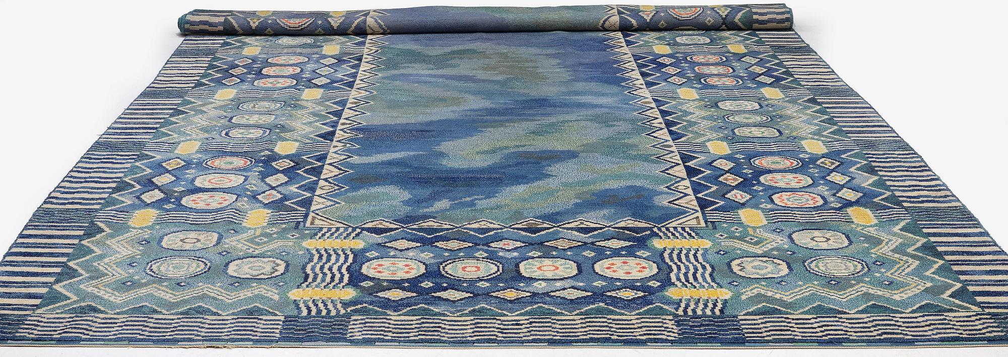 Margareta Sundbom Eichenholz, a knotted pile, 'Skogen och älven' carpet, Gävleborgs Läns Hemslöjdsförening, c. 710 x 384 cm.