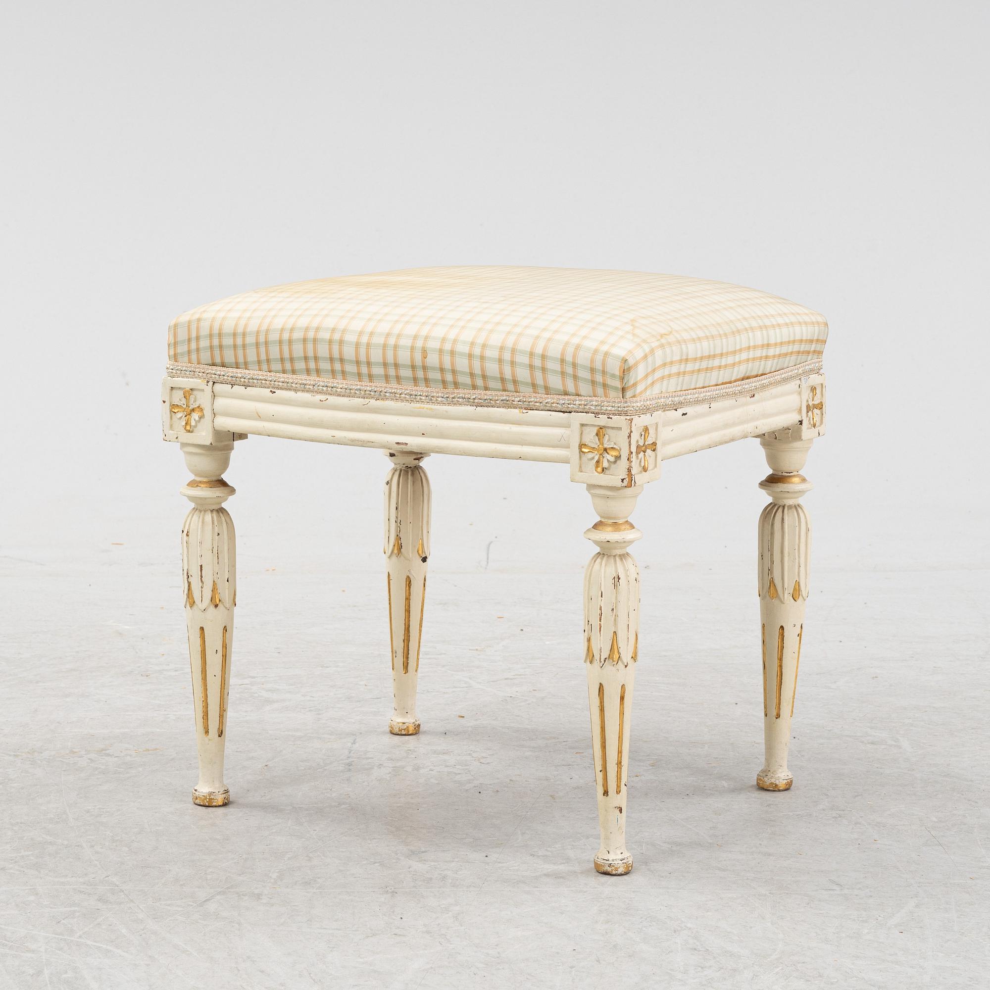 Taburett, gustavianskt provinsarbete, sannolikt 1800-tal.