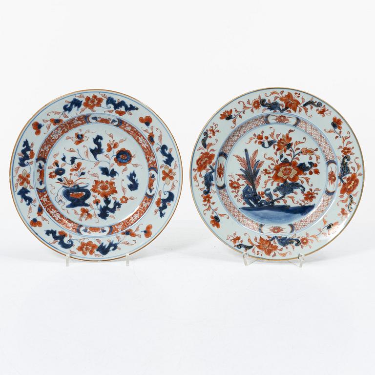 Seven export porcelain plates, China, Qing dynasty, 18th century.