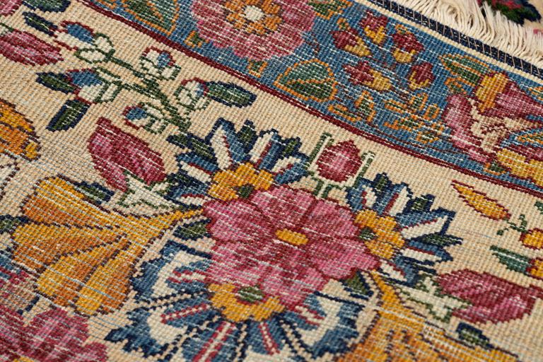 A carpet, semi-antique Kerman, ca 453 x 340 cm.