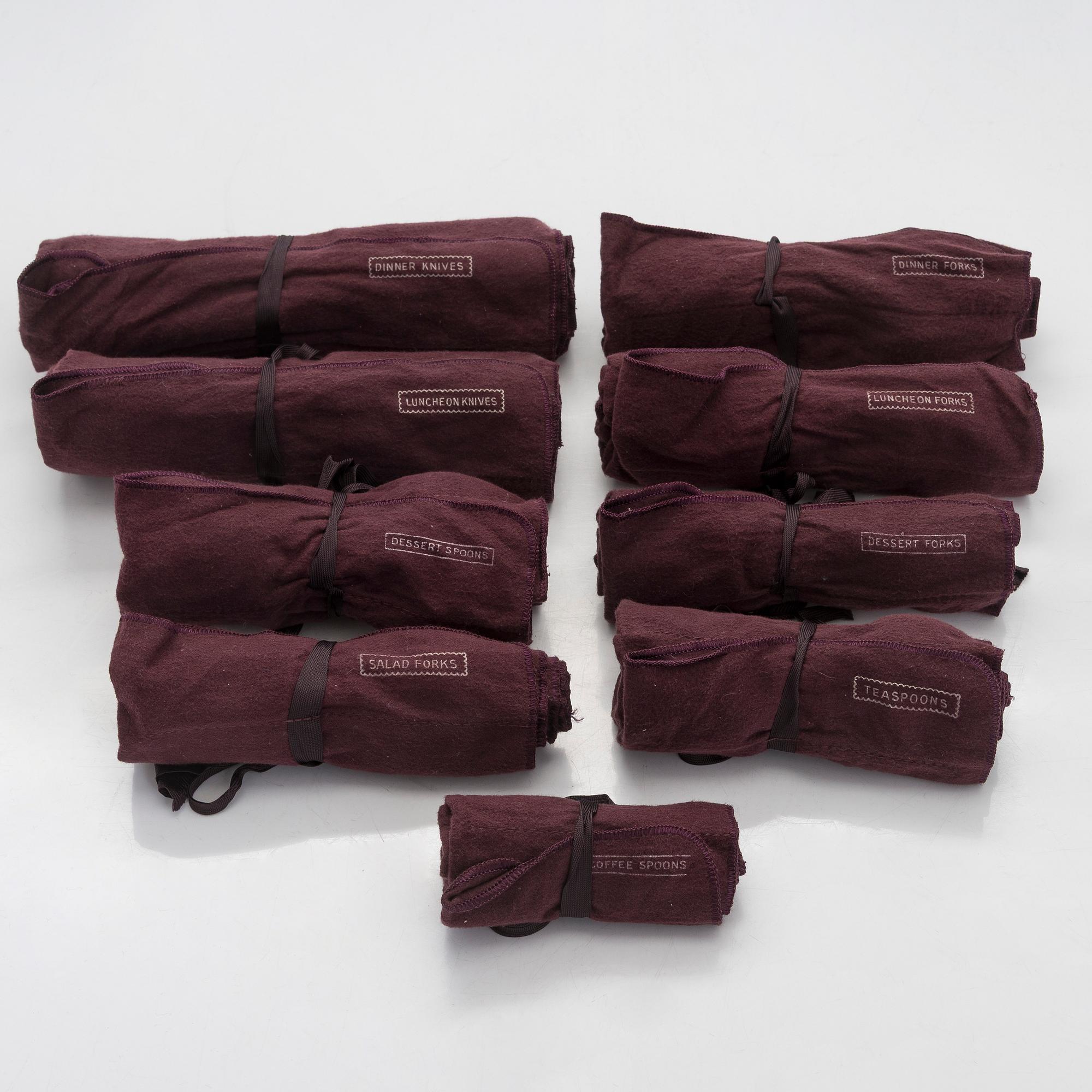 James Robinson, A 99-piece Shell Pattern sterling silver cutlery service, London 1968.