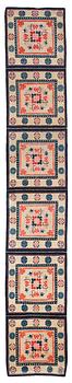 1751. SEMI-ANTIQUE CHINESE MEDITATION RUG. 357,5 x 60 cm.