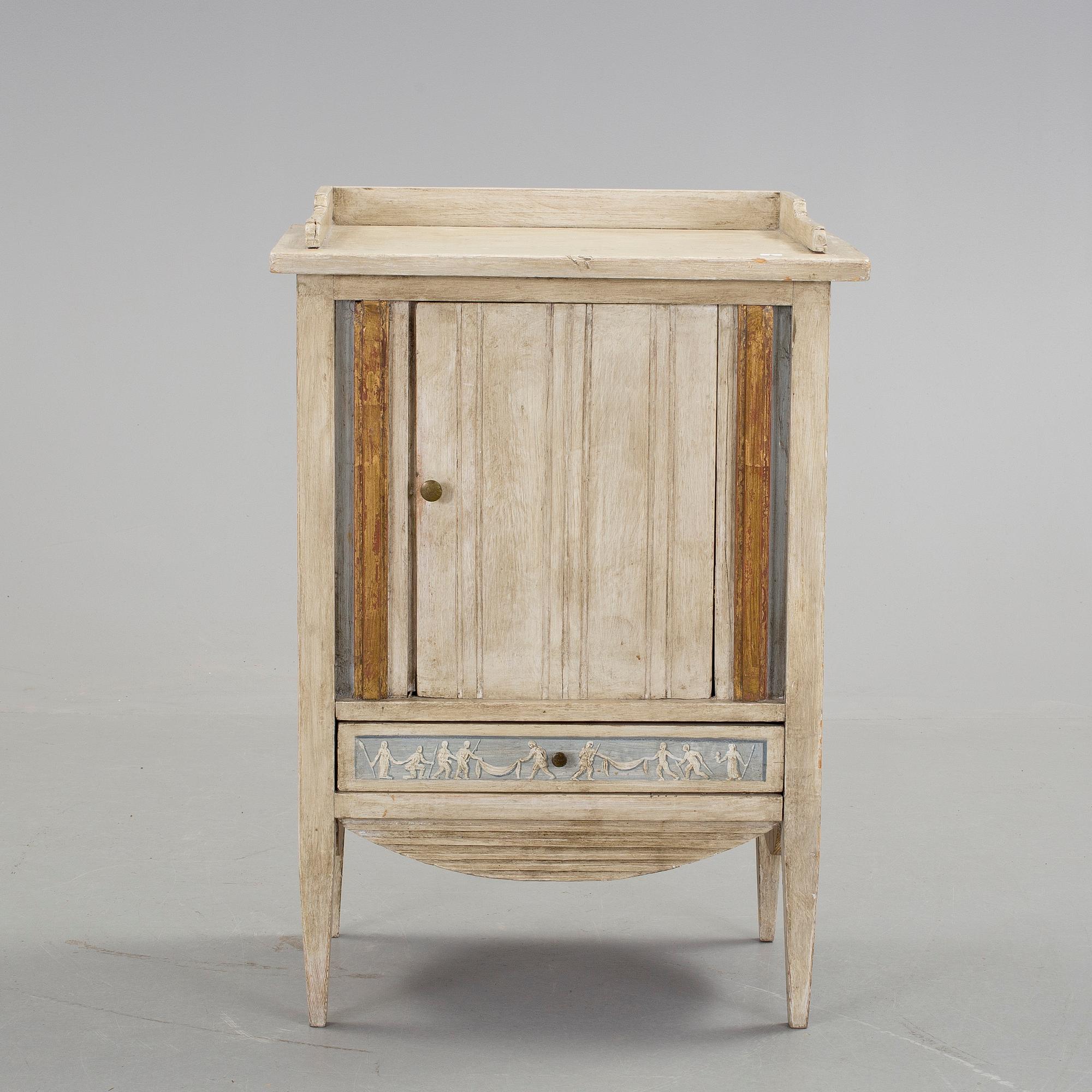 POTTSKÅP, gustaviansk stil, sannolikt 1800-talets sista kvartal.