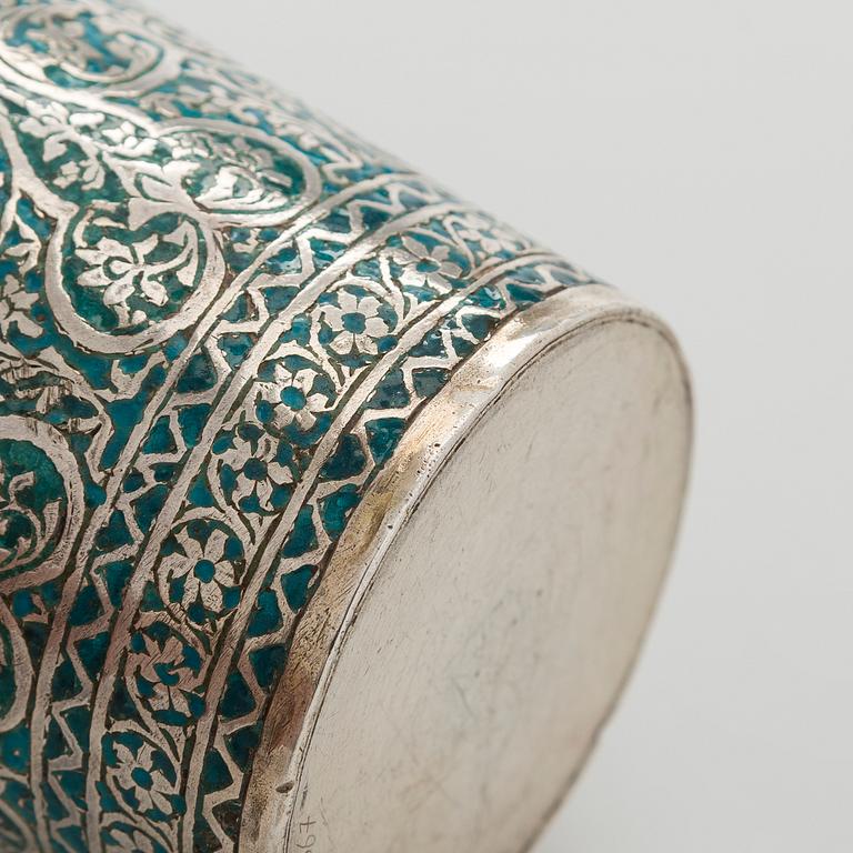Bägare, silver och emalj, Indien sannolikt kring 1900.