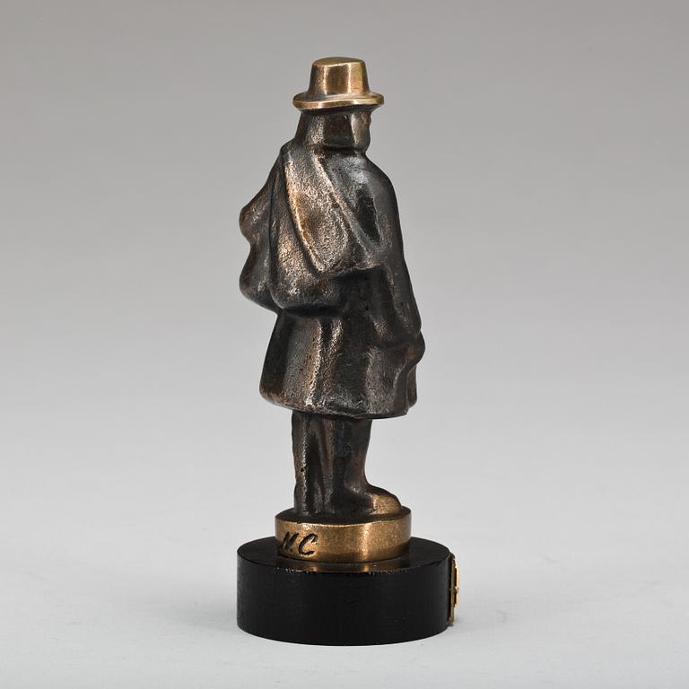 SKULPTUR, brons, "Knallen", signerad N.C.
