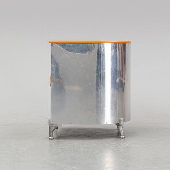 Mats Theselius, "Aluminium", fåtölj, Källemo, Värnamo. Formgiven 1990.