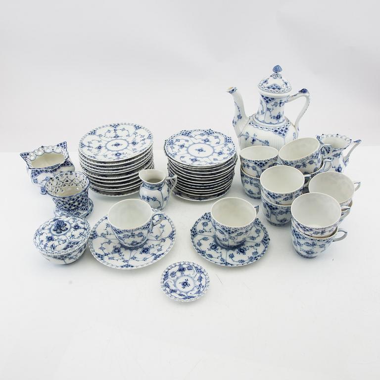 Service 52 pcs Musselmalet Royal Copenhagen Denmark porcelain.