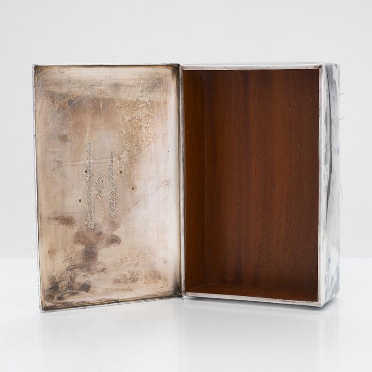 A silver cigar box, Finnish control marks, Helsinki 1929.