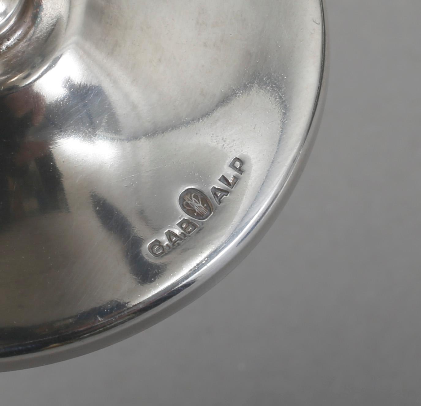 SHAKER samt COCKTAILGLAS, 1+6 st, nysilver, GAB, 1900-talets andra kvartal.