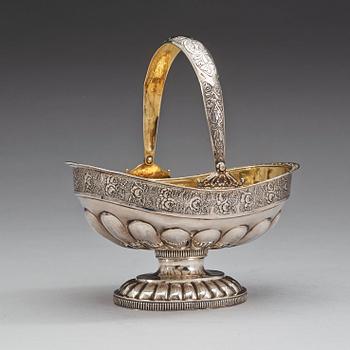 A Russian 19th century parcel-gilt basket, marks of Elias Modig, St. Petersburg 1827.