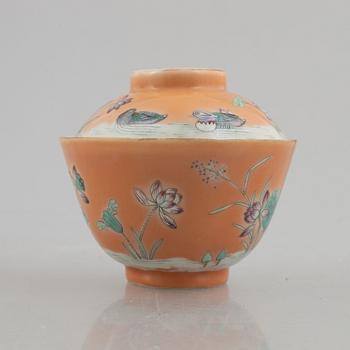 A 'mandarin duck' porcelain cup with cover, Qing dynasty, Daoguang seal mark.