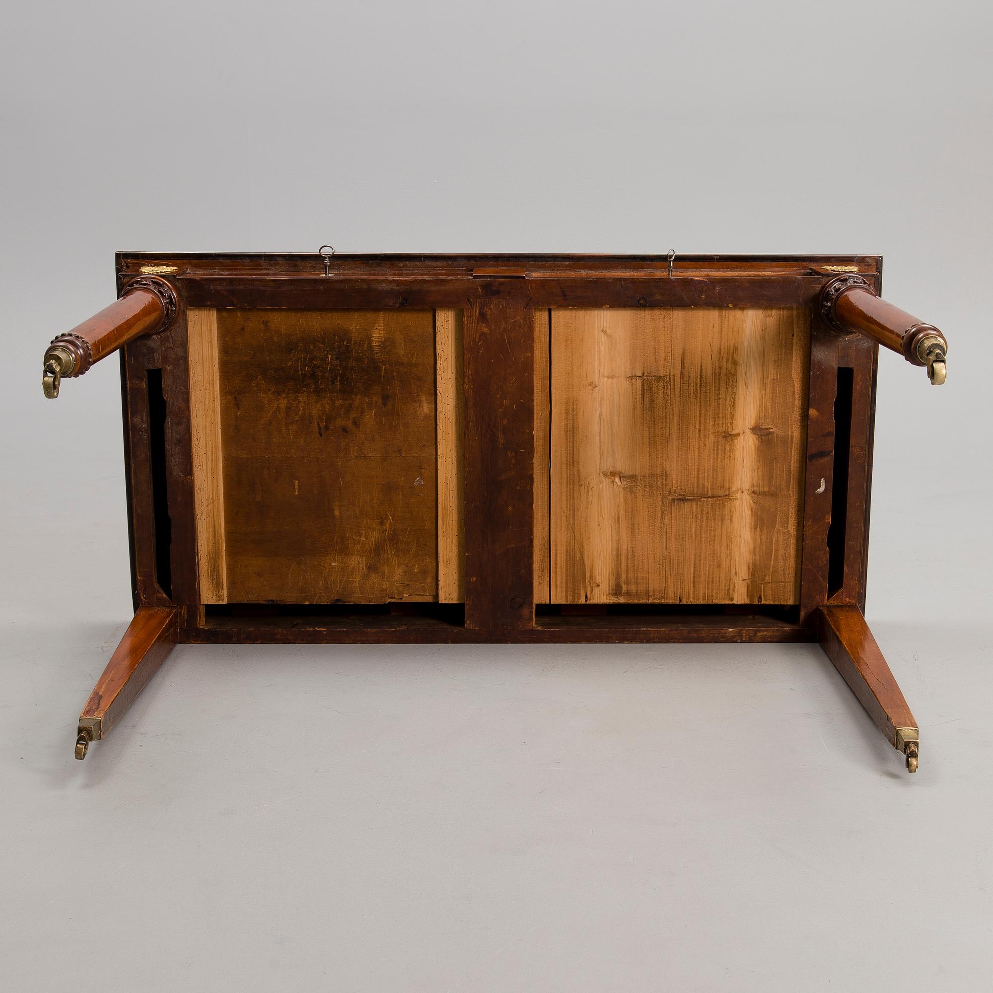 SKRIVBORD, Ryssland ca 1850.